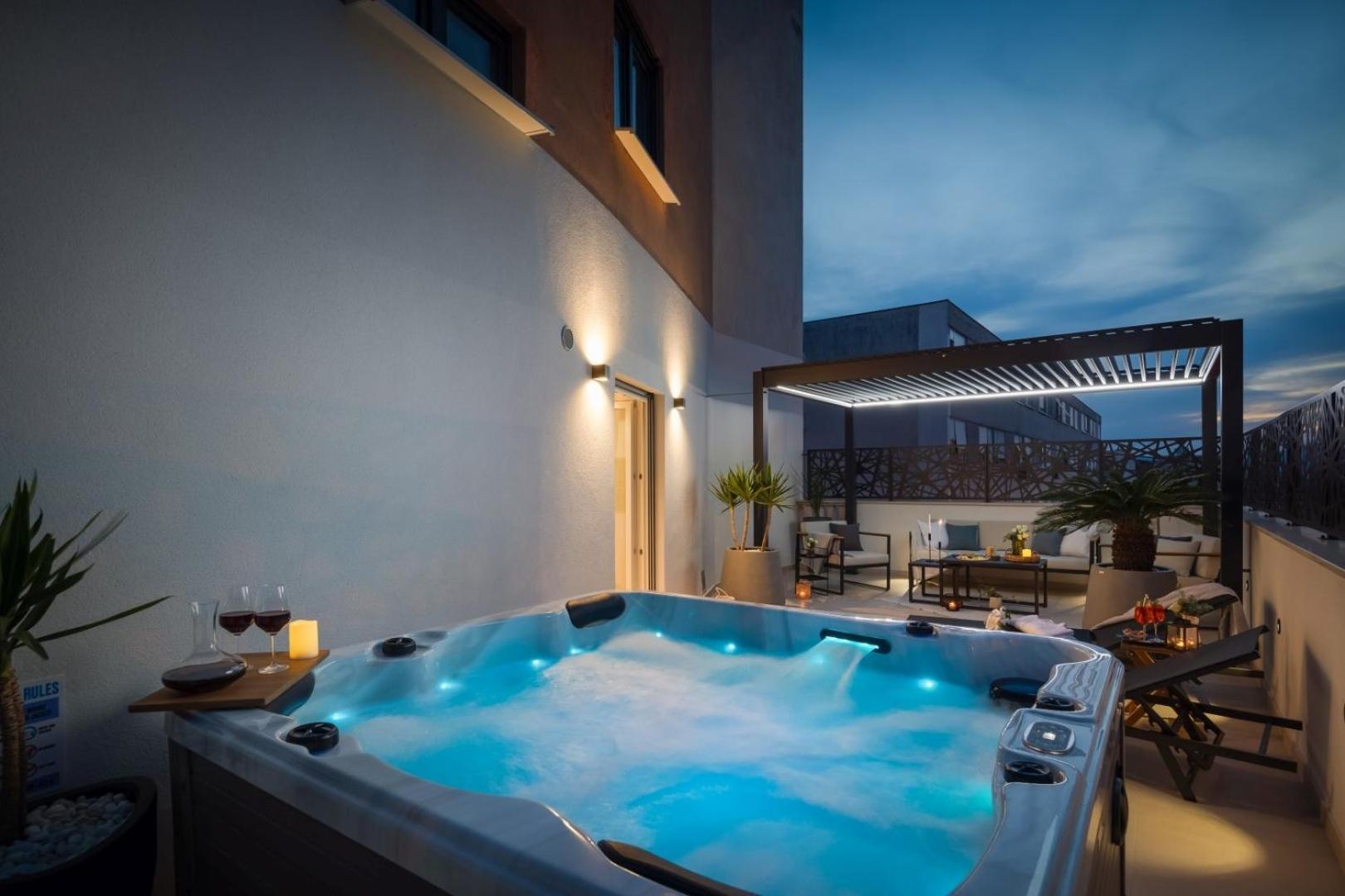 Luxury Apartment Silvery In Split Center With Jacuzzi, Sauna And Parking Экстерьер фото