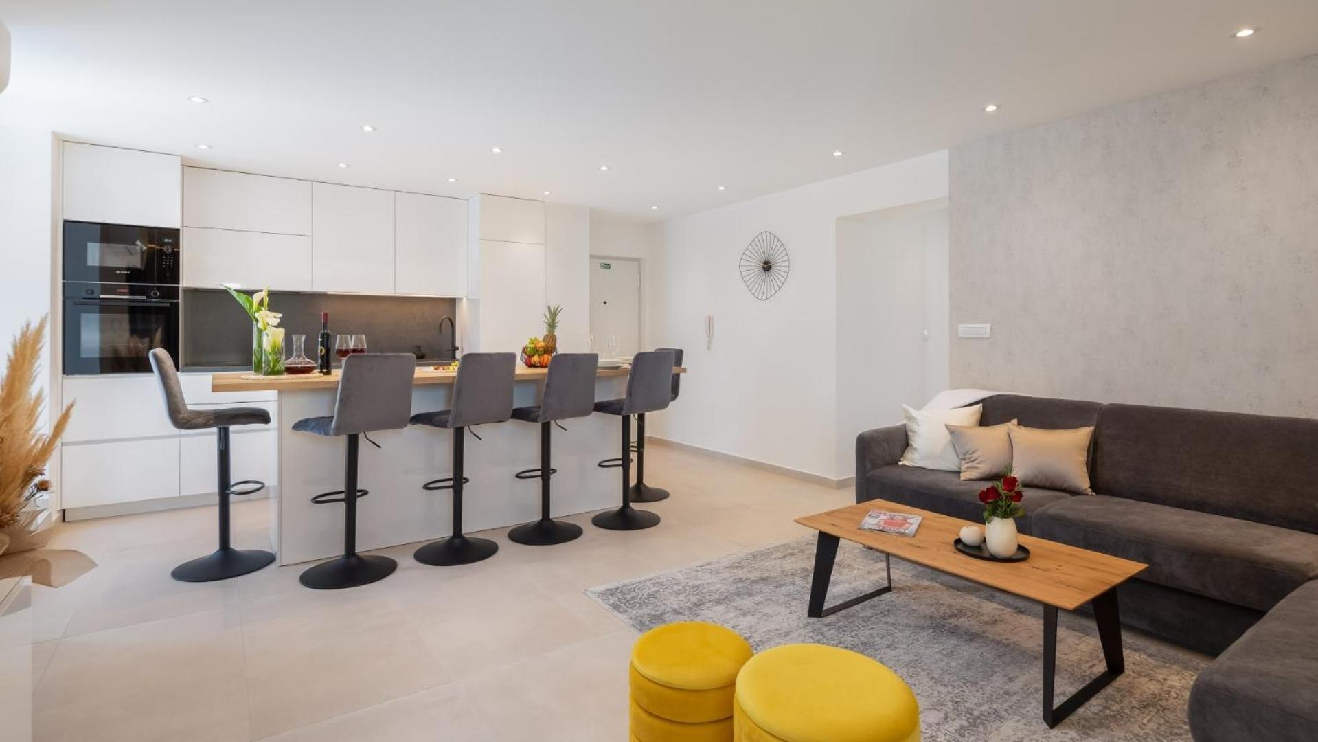Luxury Apartment Silvery In Split Center With Jacuzzi, Sauna And Parking Экстерьер фото