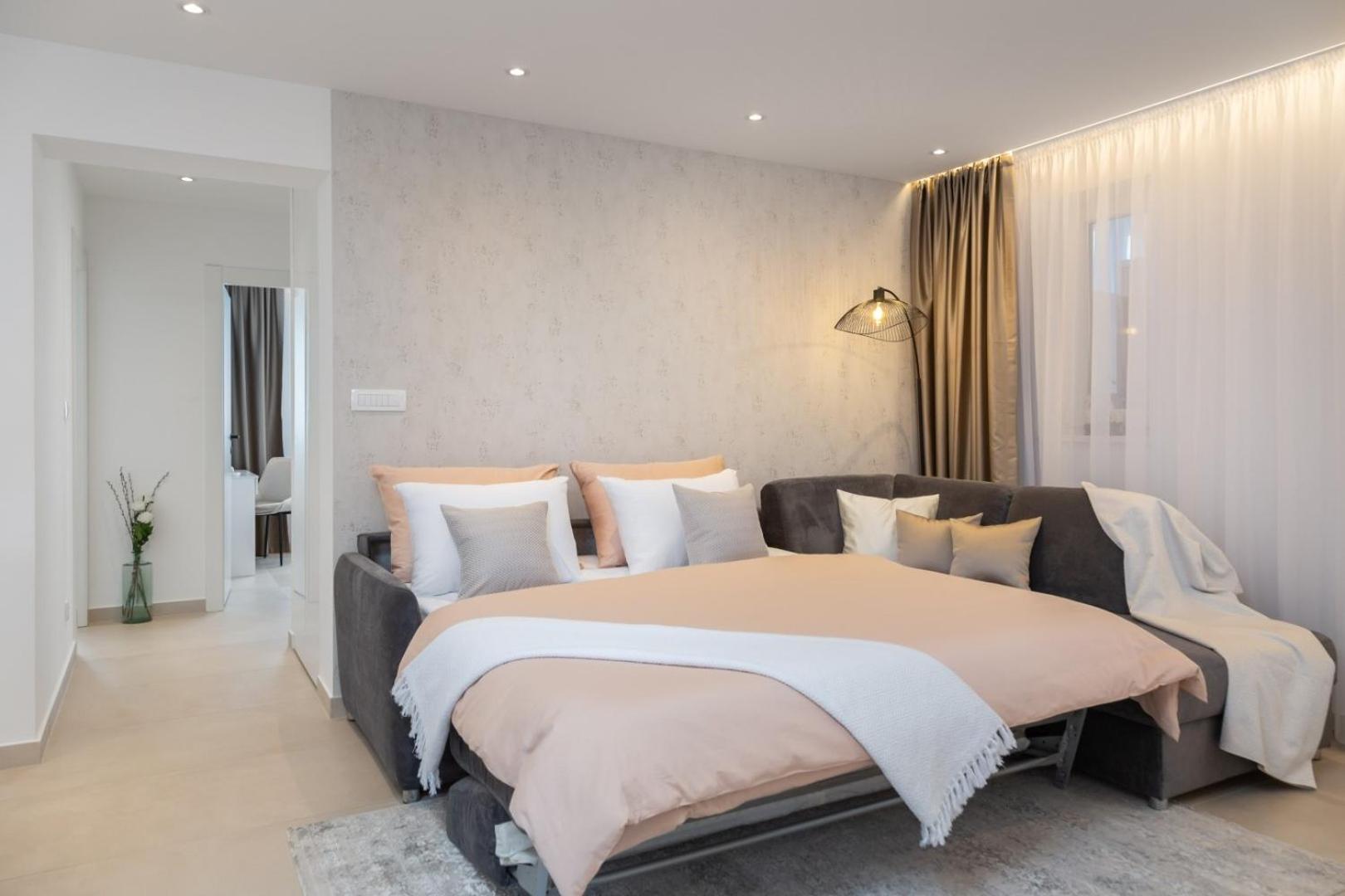 Luxury Apartment Silvery In Split Center With Jacuzzi, Sauna And Parking Экстерьер фото