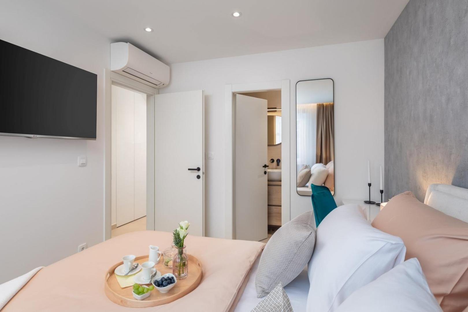 Luxury Apartment Silvery In Split Center With Jacuzzi, Sauna And Parking Экстерьер фото
